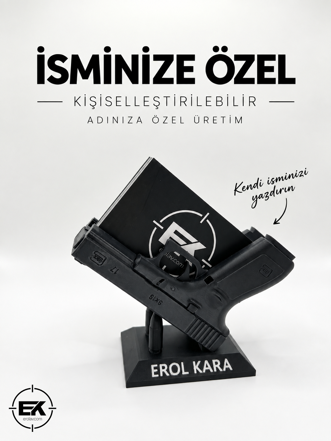 İsme özel siyah tabanca figürlü 3D baskılı masaüstü kartvizitlik