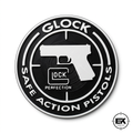 Set içindeki siyah zeminli Glock desenli bardak altlığı